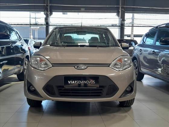FORD FIESTA 1.6 ROCAM SEDAN 8V FLEX 4P MANUAL